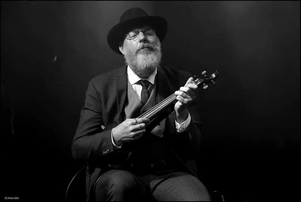 Mikael Marin og folkemusikkstudenter