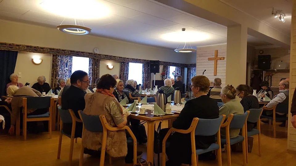 Formiddagstreff. Sang og andakt ved Harald Christiansen