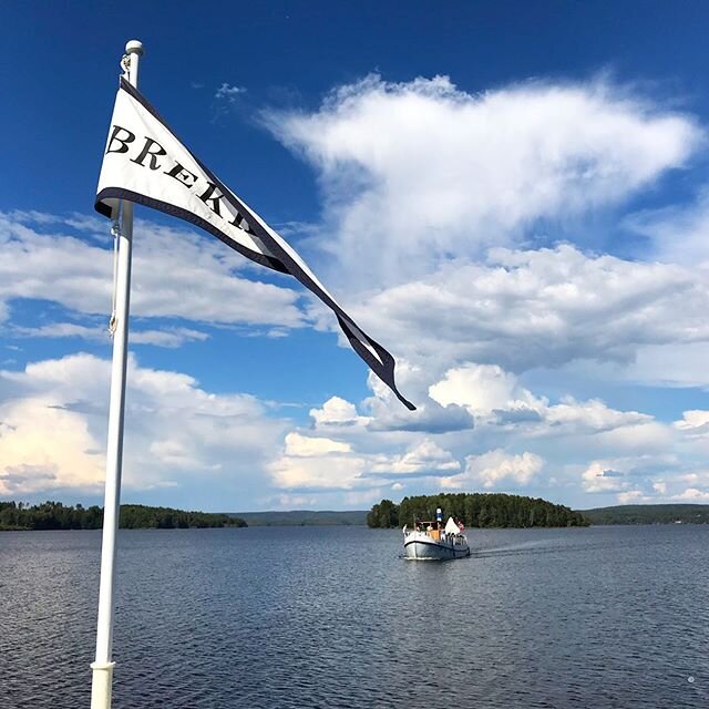 Tur p&aring; Haldenkanalen og guidet omvisningsturer til Haldens attraksjoner.Sommer 2020. All transport og 3 m&aring;ltider inkludert. Transport tur/retur Oslo. Billettene ligger n&aring; endelig ute for salg: https://norwayguidedtours.com/kanalcrui