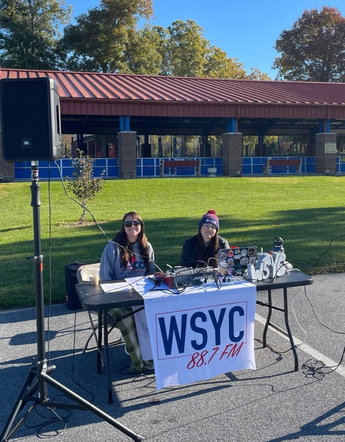 A huge thank you to @shipcarclub for inviting us to DJ their Car Show! 🚗🎶 We had a great time being part of the event! Thank you for having us!

#collegeradio #collegeradiostation #shippensburguniversity #shippensburg #wsyc