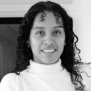 Jennifer De León Gerente Financiera