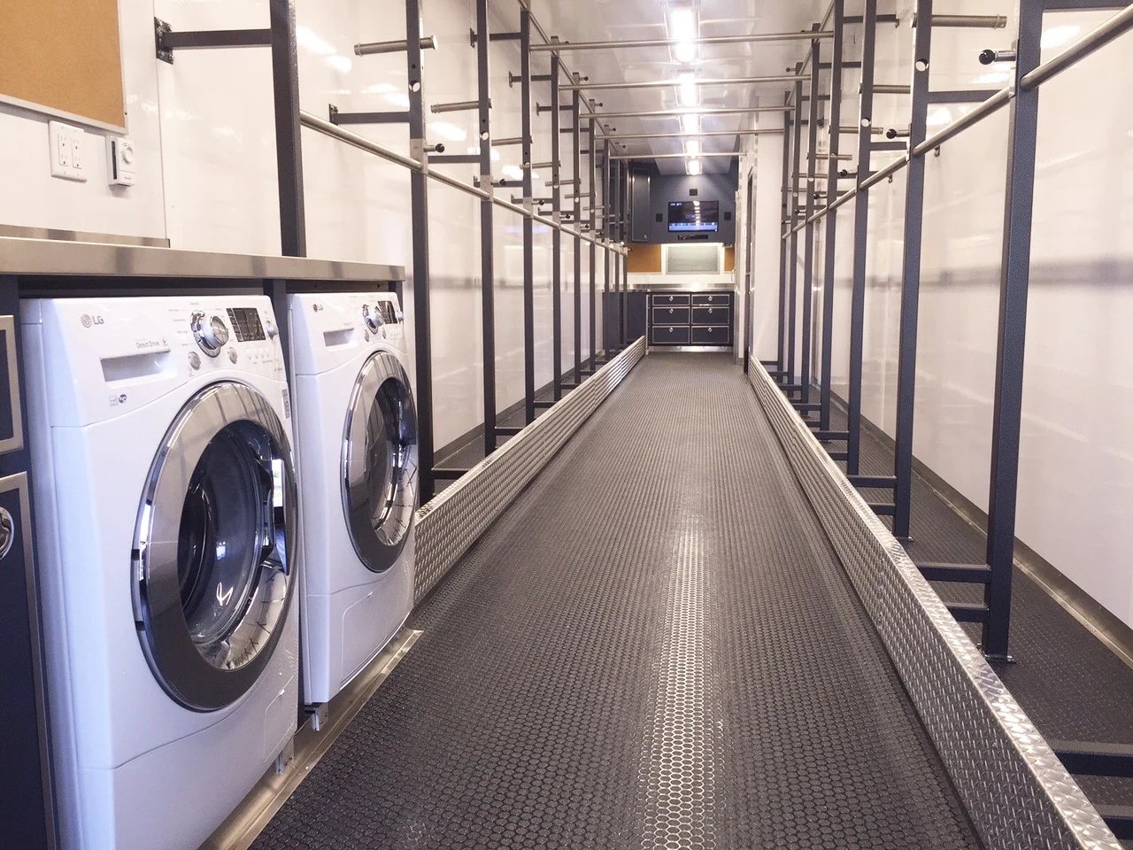 Hollywood Trucks Llc