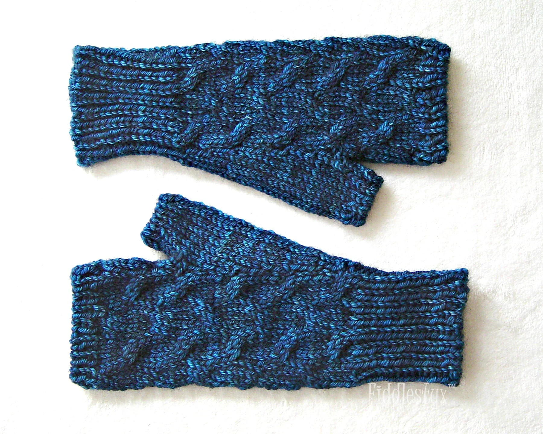 Tashmoo Mitts