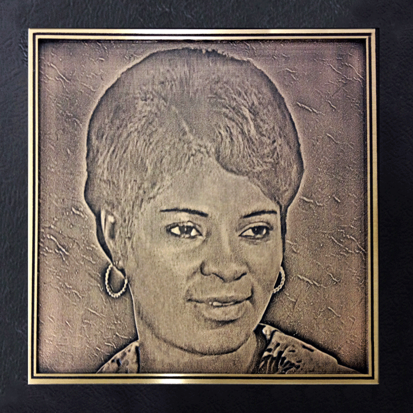 masterwork-plaques-custom-cast-bronze-portrait-memorial-plaques-Loved-Ones-4.png