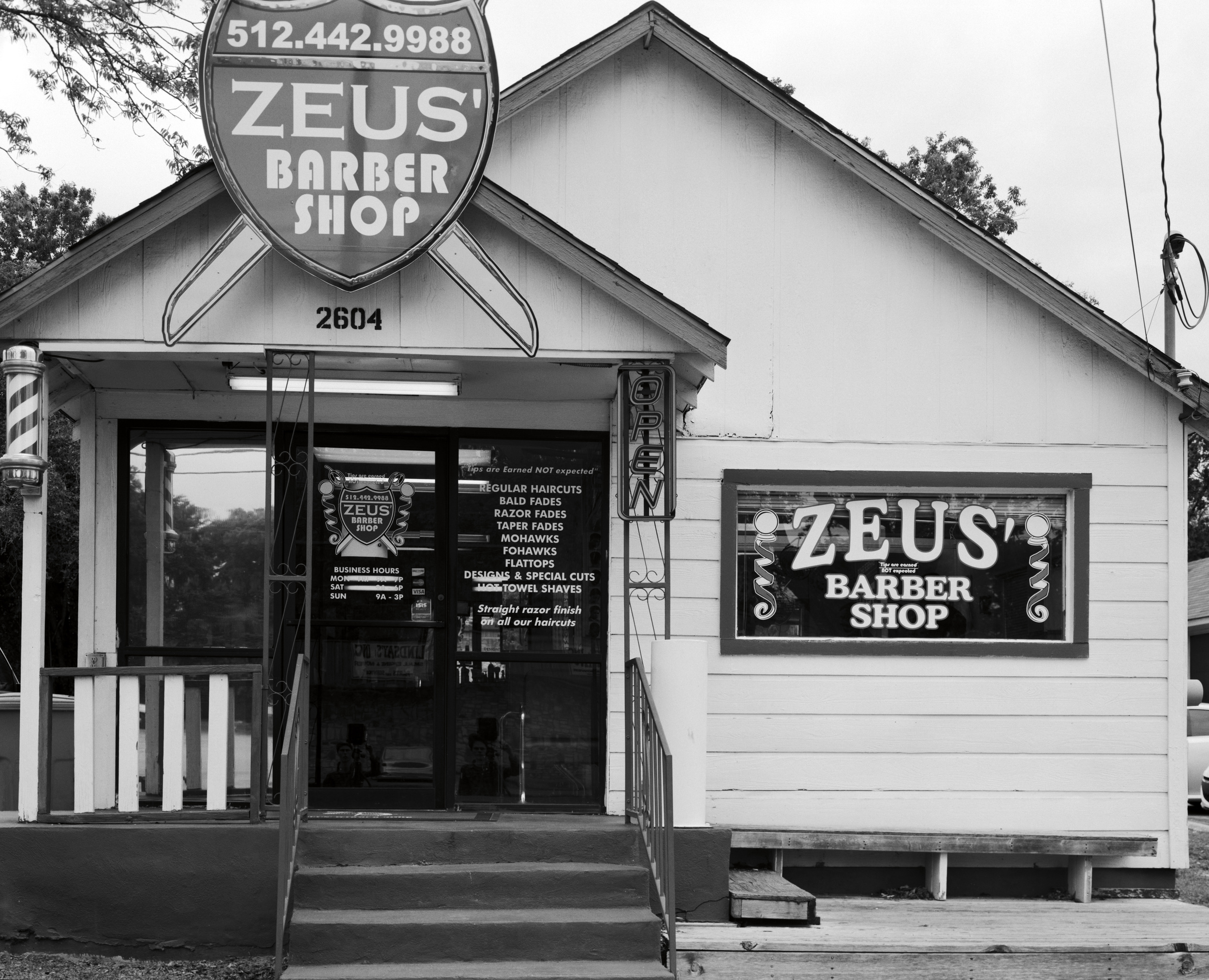   Zues’ Barbershop Front  