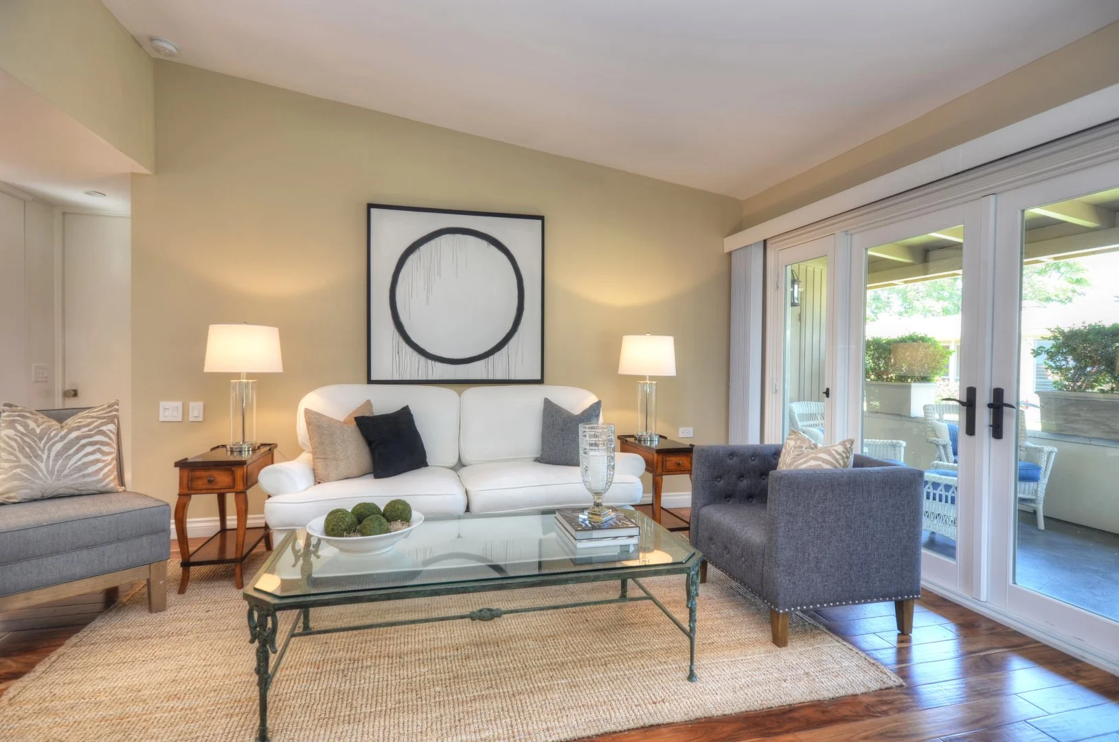LivingRoom_0699 (Large).jpg