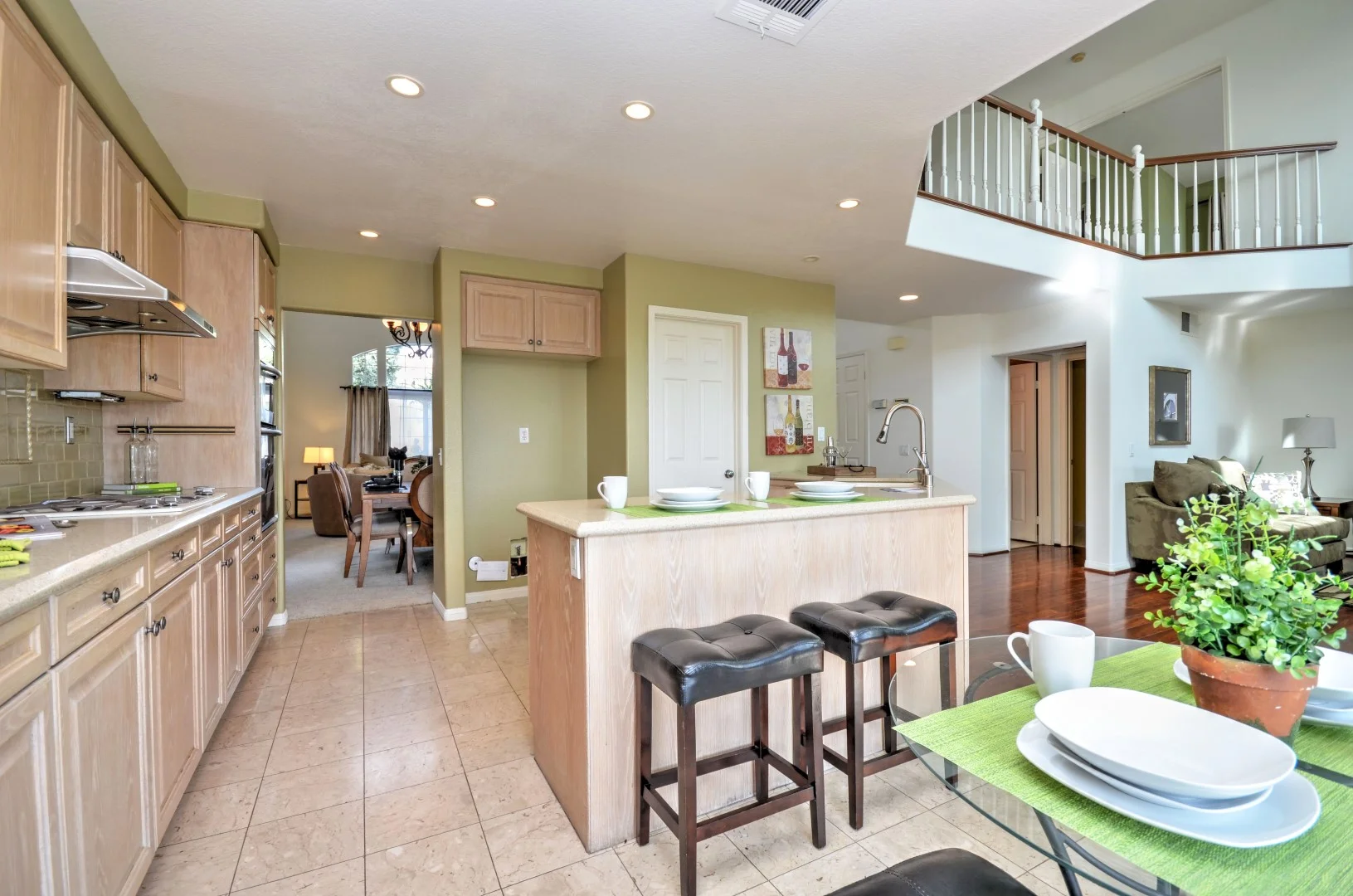 Kitchen_0277 (Large).jpg