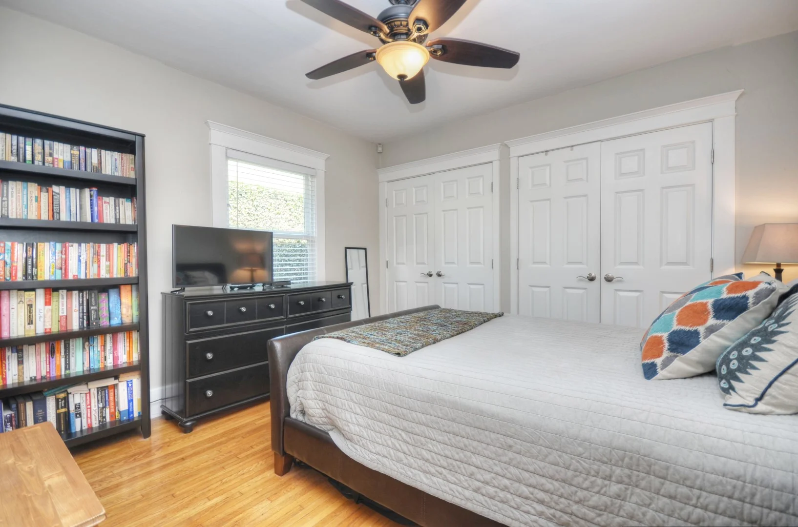 Bedroom 2_0164 (Large).jpg