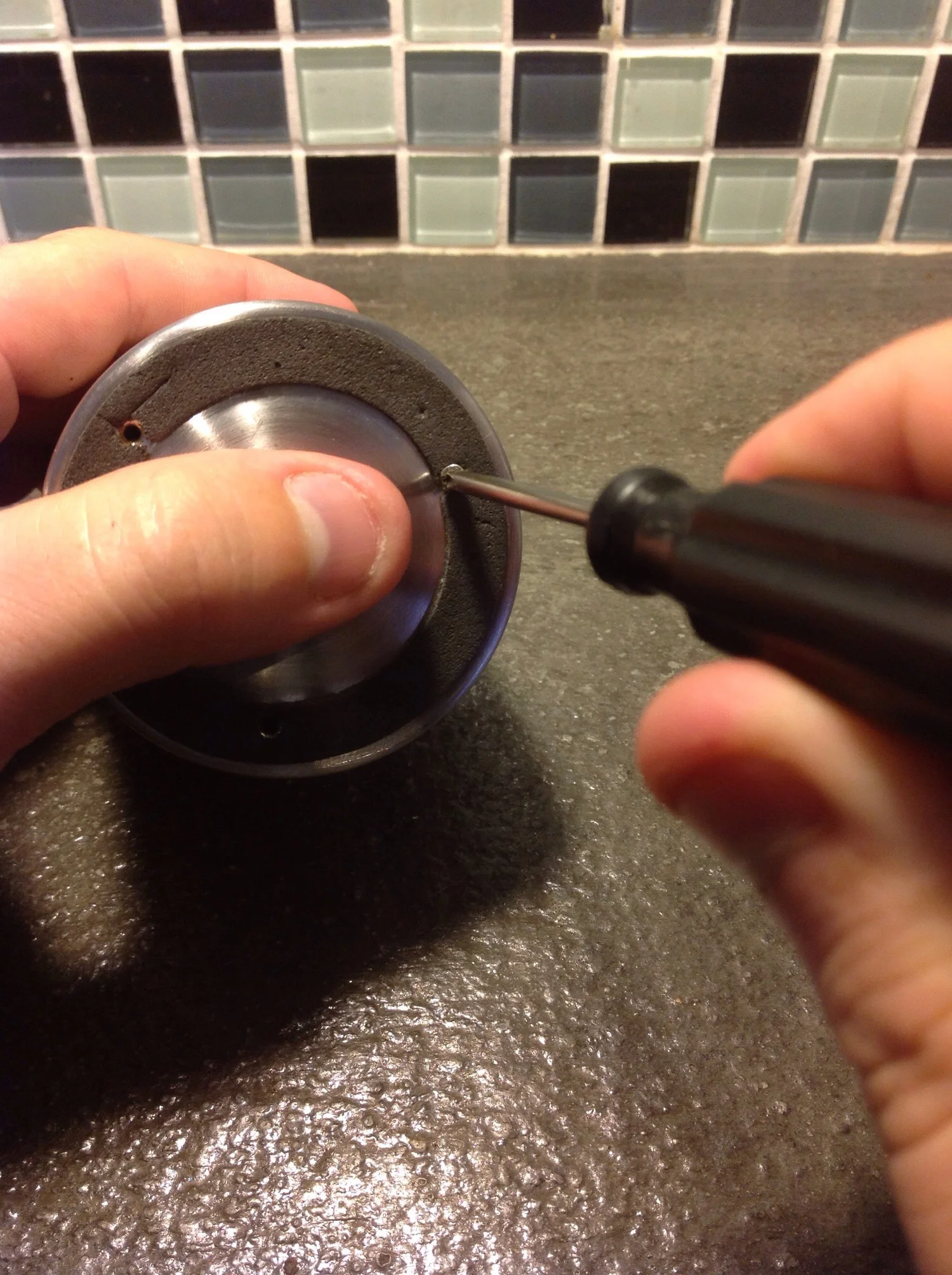 Want to take it to the next level? Make the timer tripod-mountable with a few more steps. First, unscrew the bottom of the timer.
