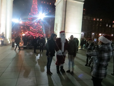 santa_tree_lighting_washington_square_park_greenwich_village.jpg