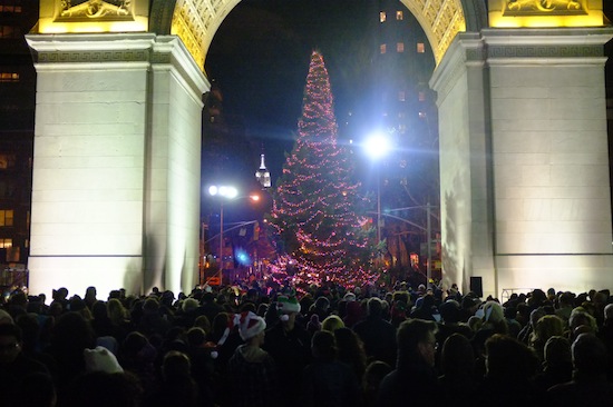 washington_square_tree_lighting_20121.jpg