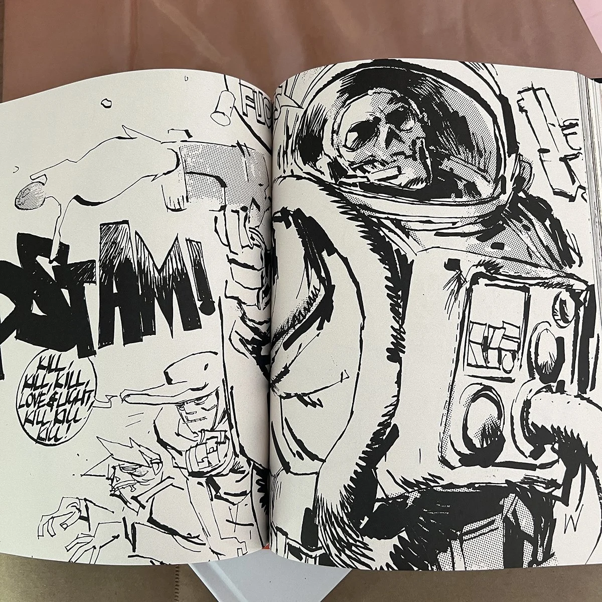 Ashley Wood FAT KUNTSLER 初版LP装丁アートブック AWFK — WORLD OF 7174