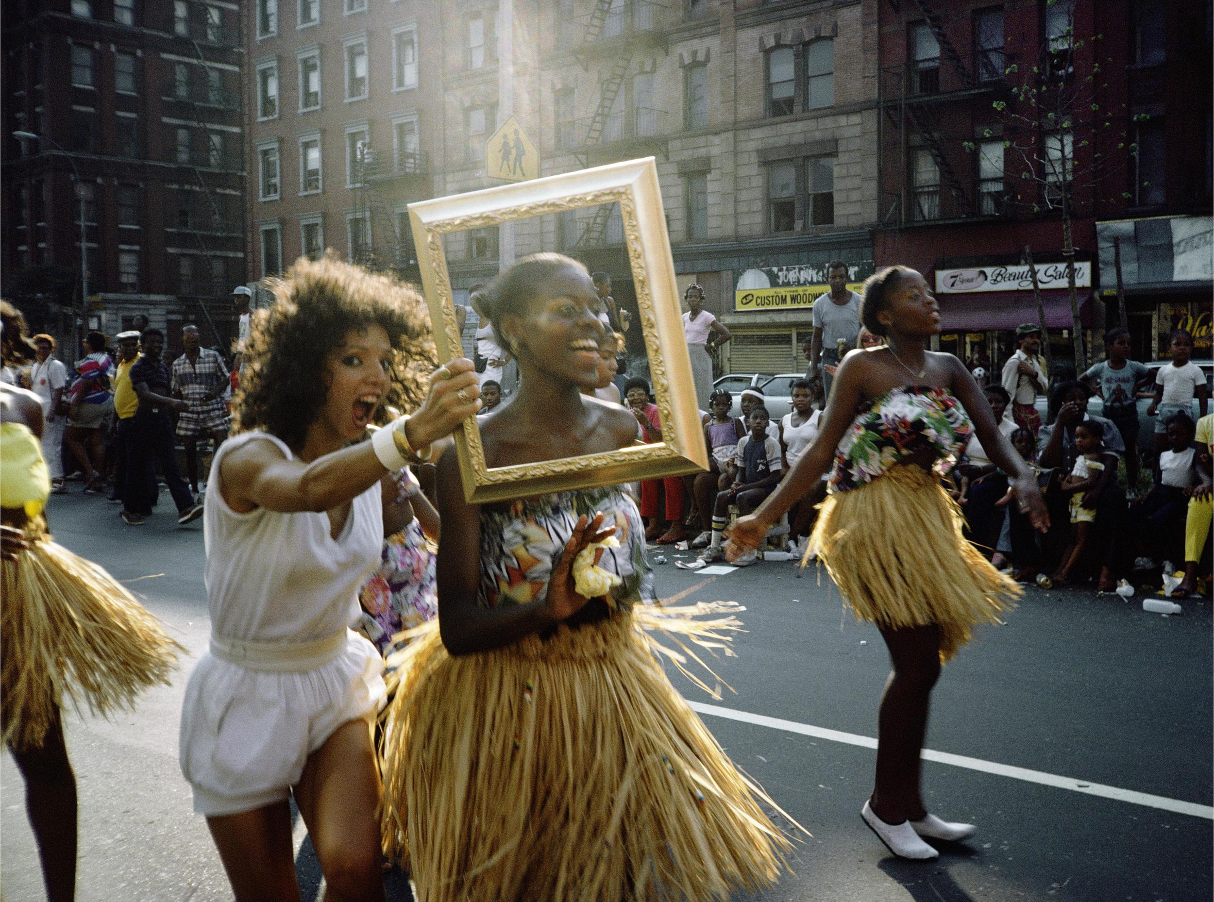 OGrady_Dancer_Grass_Skirts_1983_20093.jpg