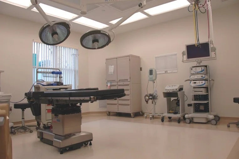 UMH Mullica Hill Family Health_Surgery Centers (2)_Page_1_Image_0005.jpg