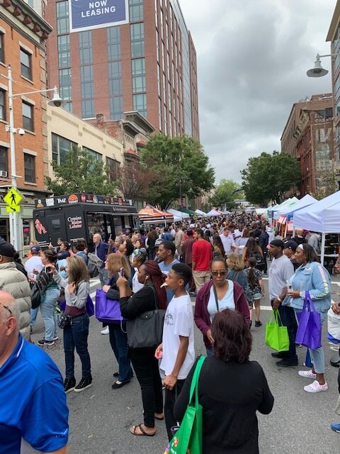 yonkersriverfest912345.jpg