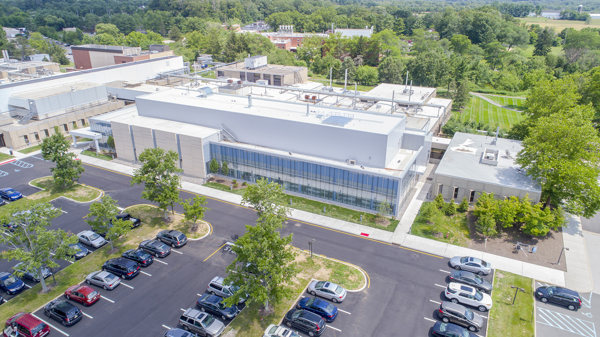 RESEARCH &amp; DEVELOPMENT FLEXIBLE LABORATORY FACILITY