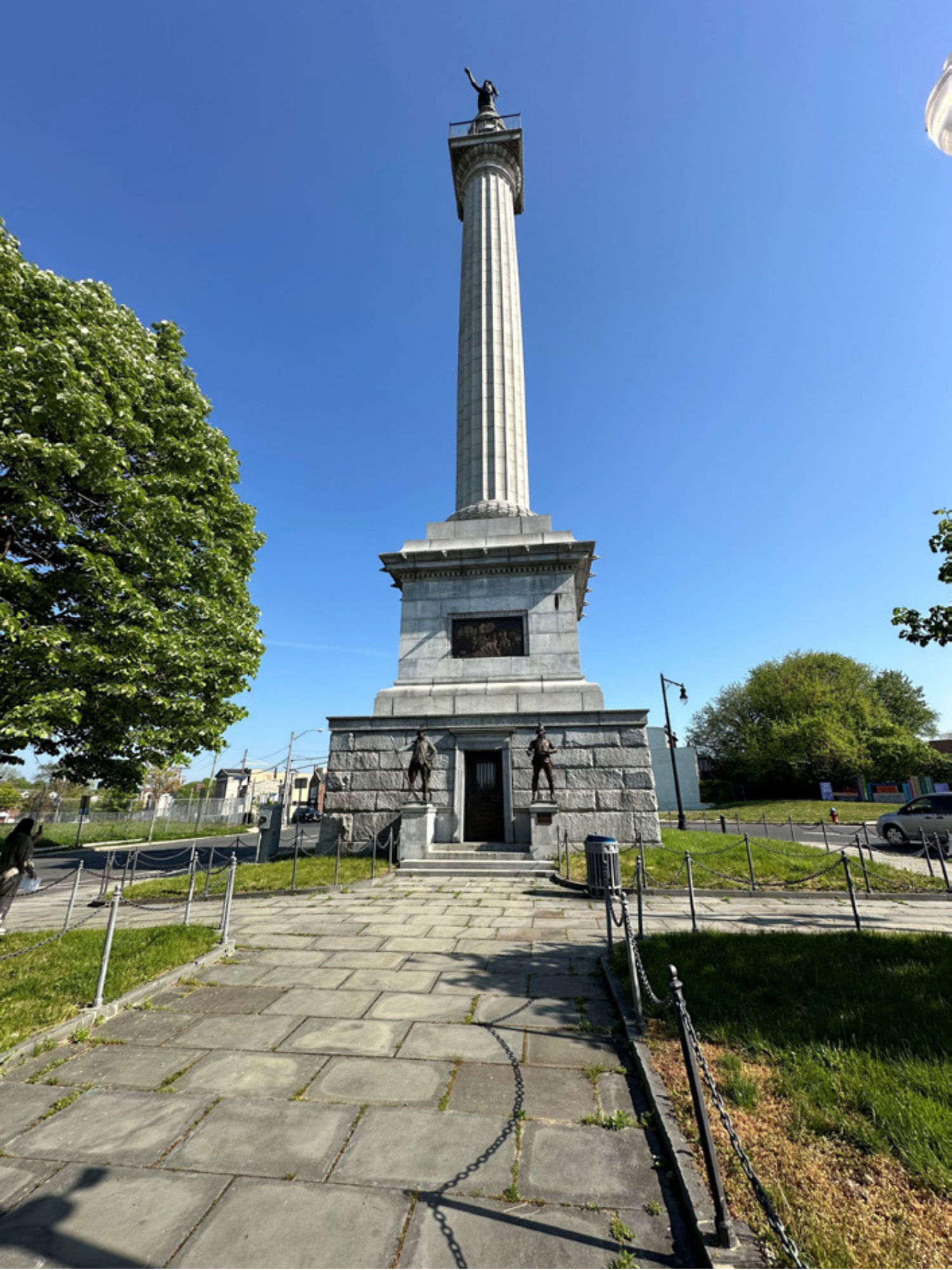 Trenton Battle Monument Photos (3).png