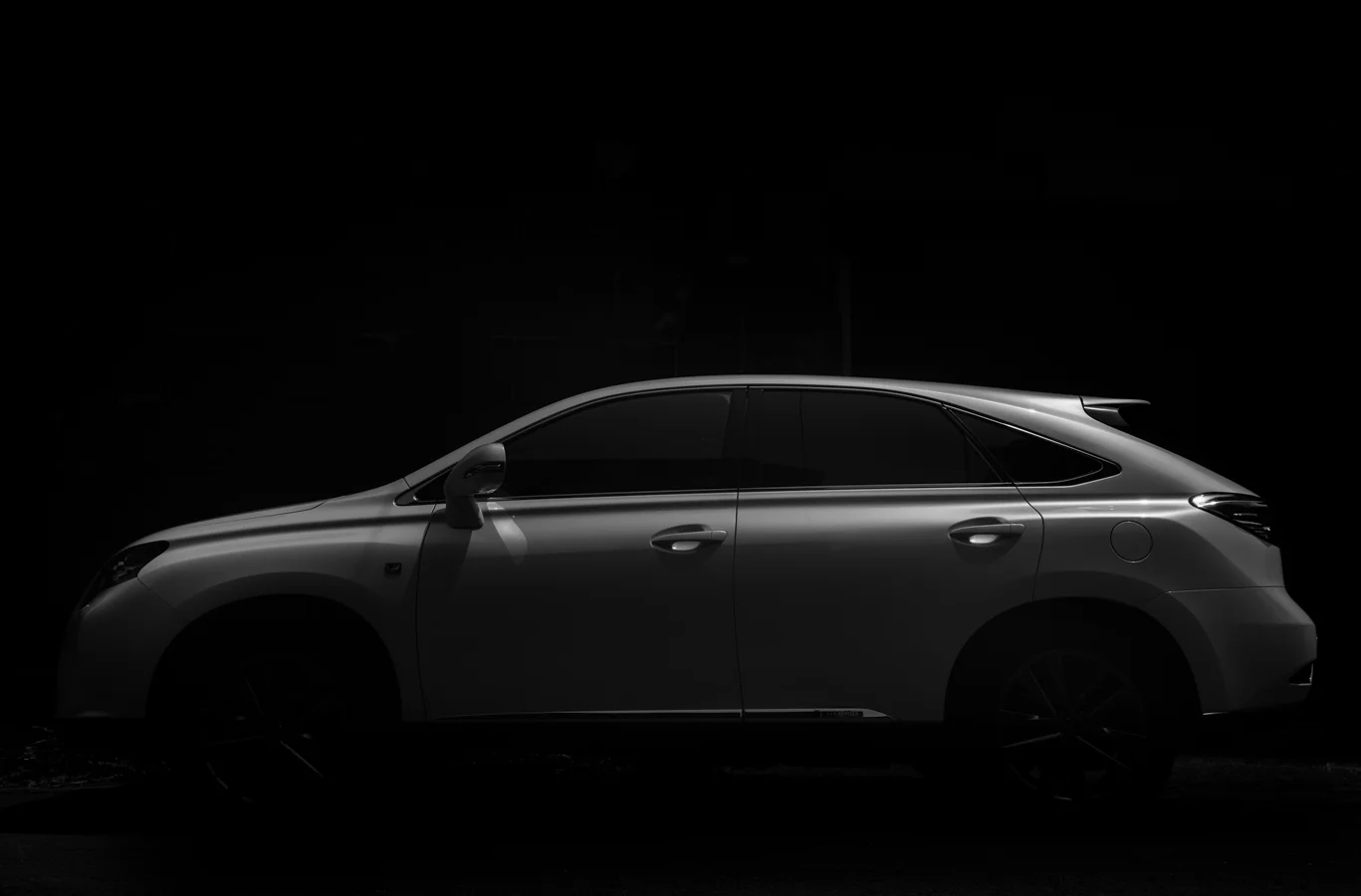 LEXUS
