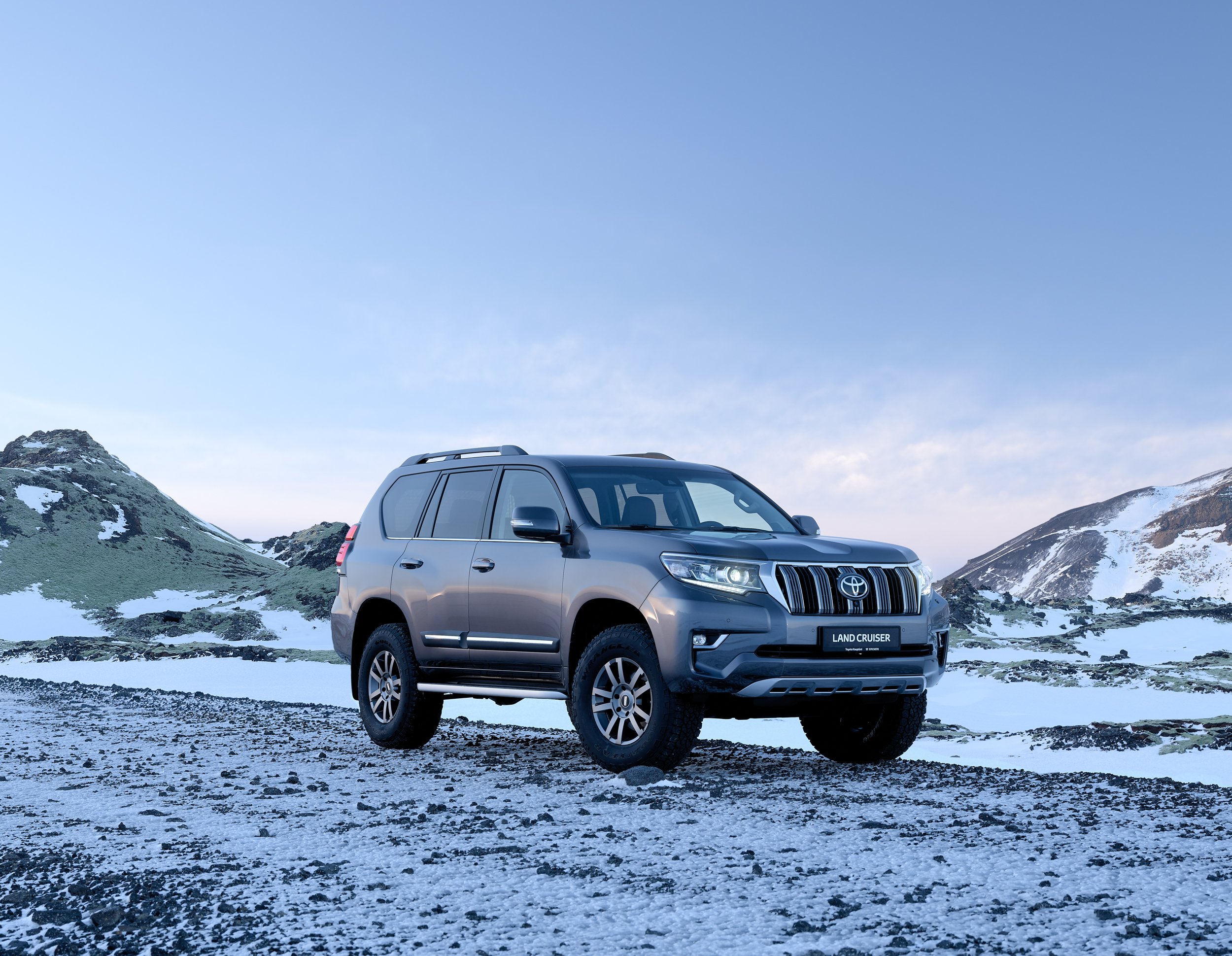 Landcruiser_FIXED-3.jpg