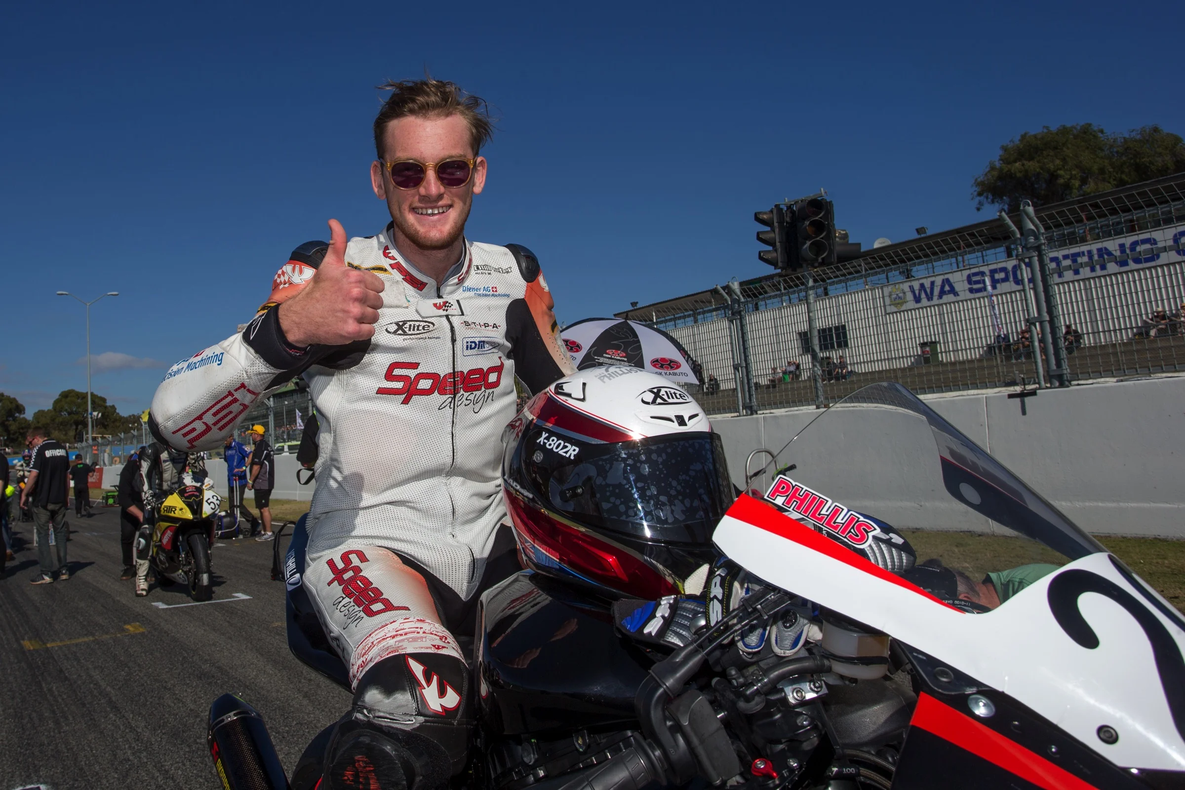 Thumbs up