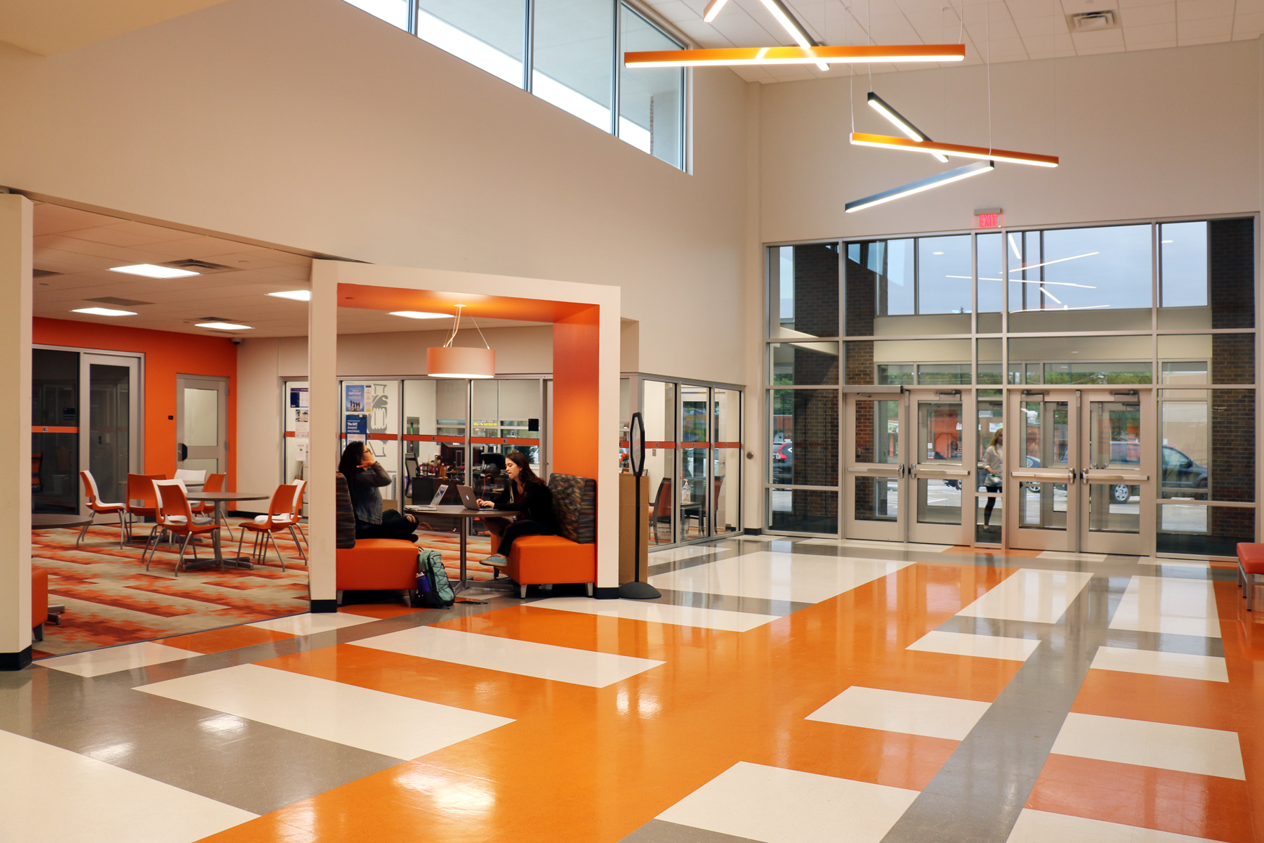 Norman PS 2017_lobby_01_4x6.jpg