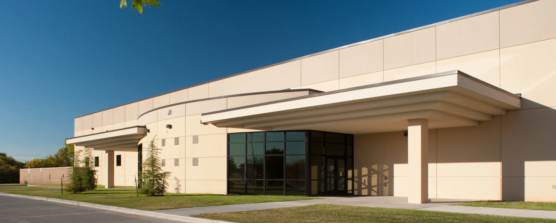 MERIDIAN TECHNOLOGY CENTER