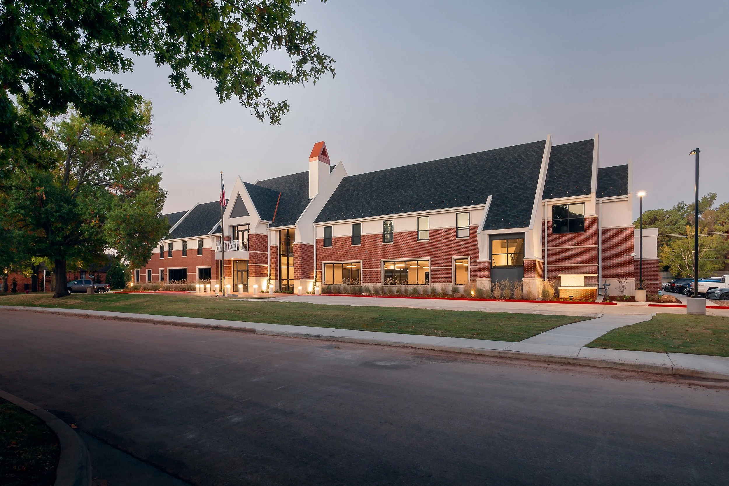 DELTA TAU DELTA FRATERNITY HOUSE