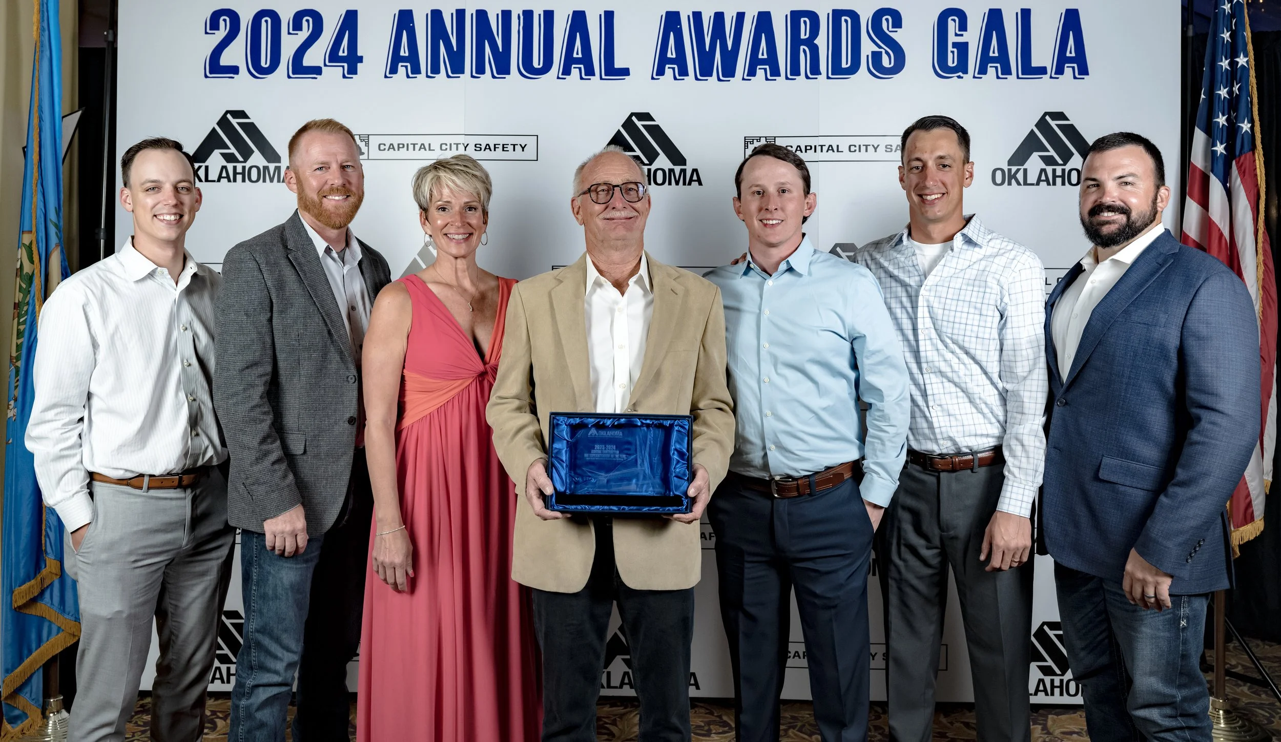 Dale Smith wins ASA of OK GC Job superintendent of the year award