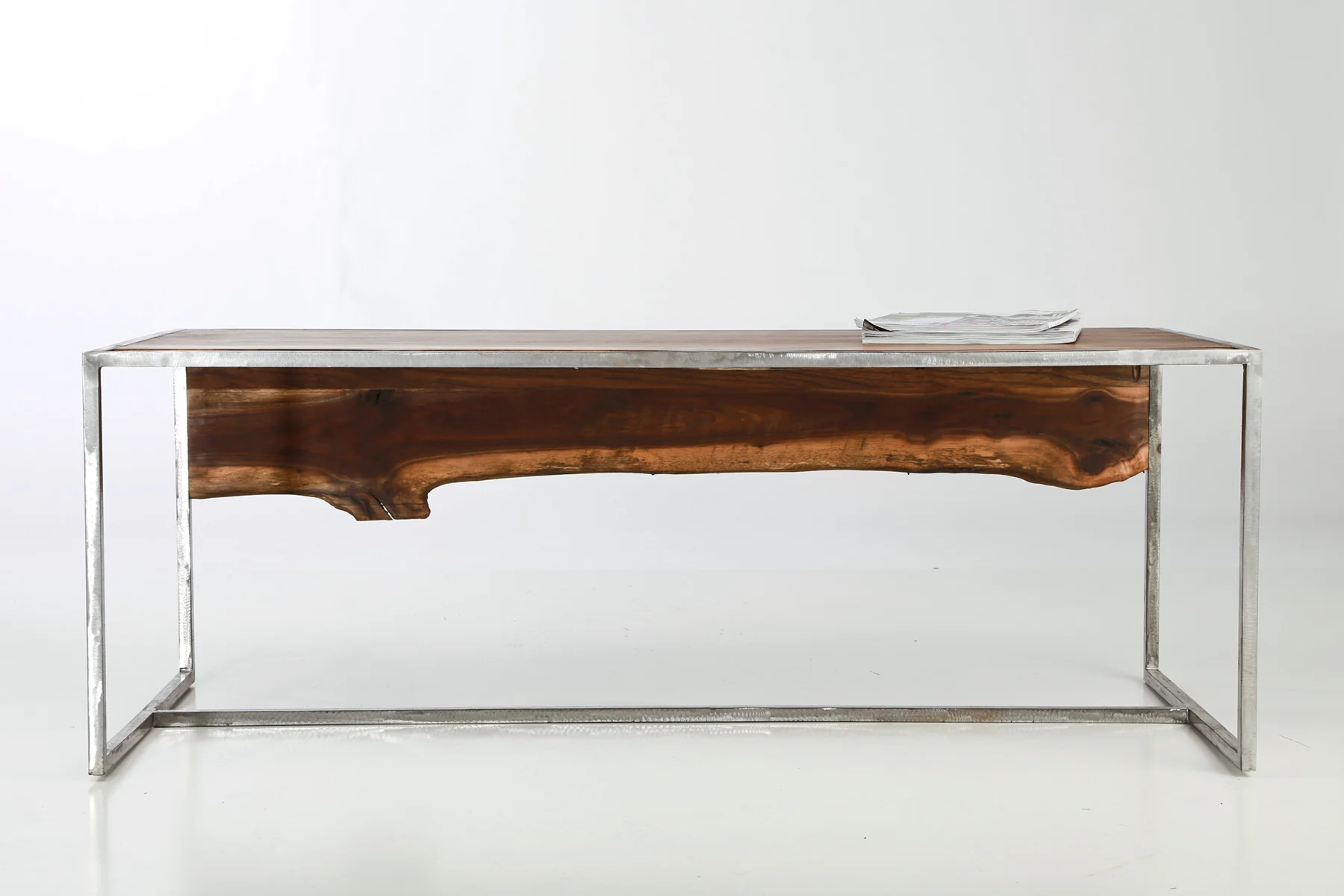 Flinch Coffee Table01_4.jpg