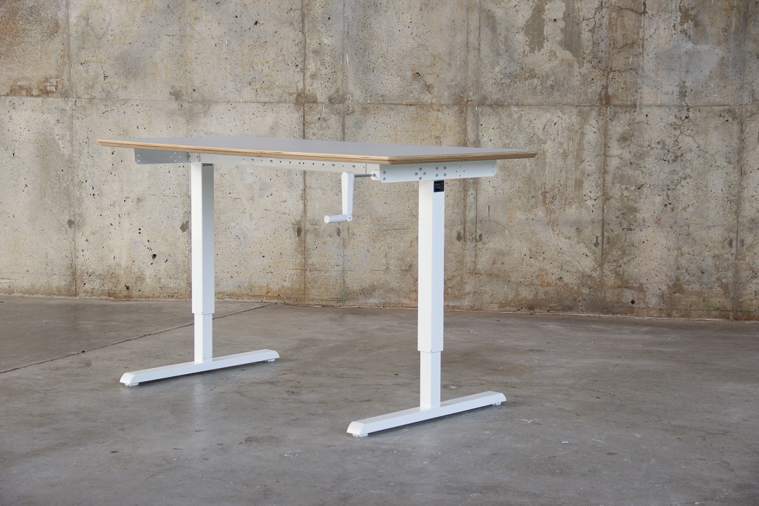 WERK_Elevate Desk_8301.jpg