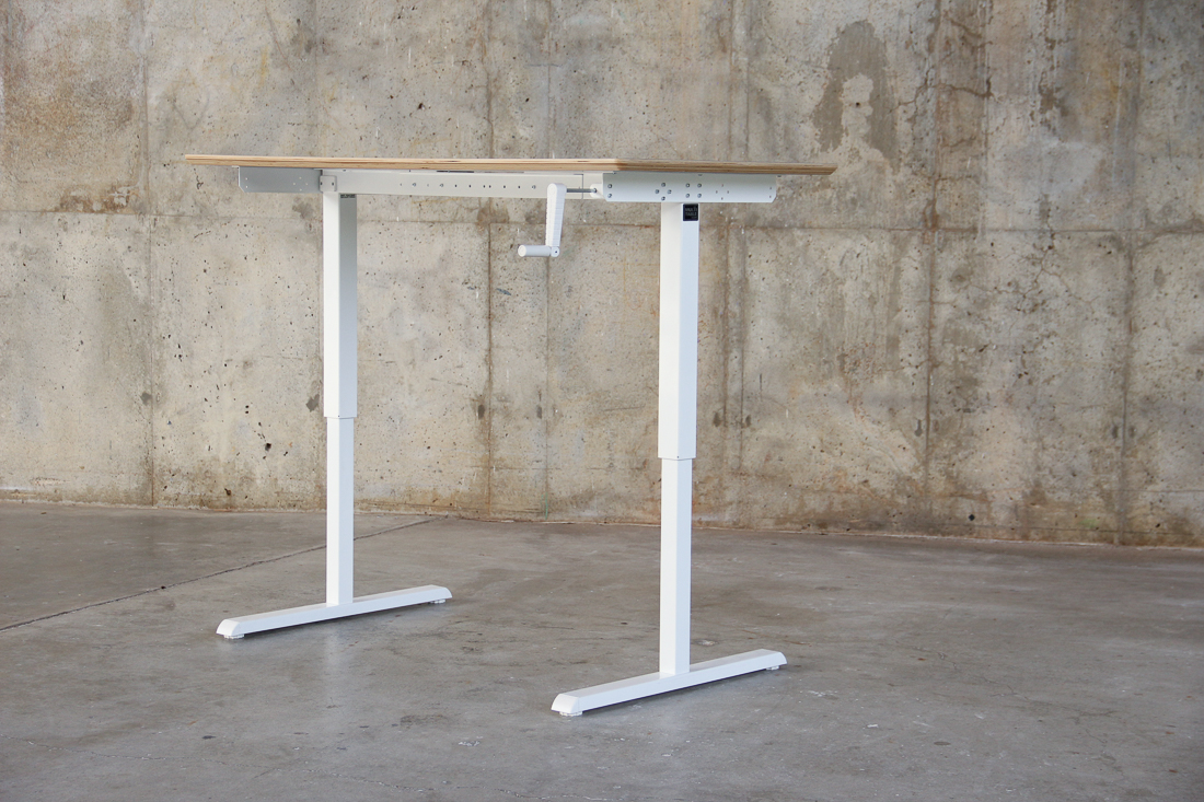 WERK_Elevate Desk_8306.jpg