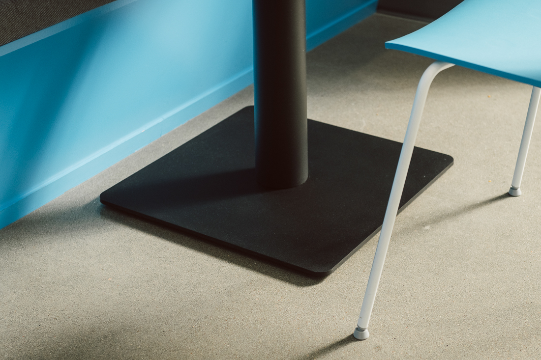 WERK_Basics Ped Table_547_Square Base.jpg