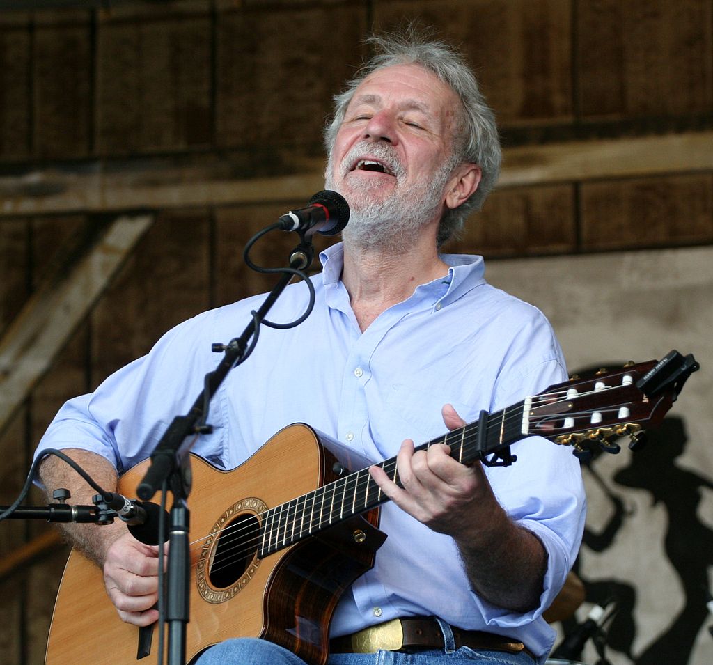 Jesse Winchester at the 2011 New Orleans Jazz & Heritage Festival. Image credit: Wikimedia Commons .