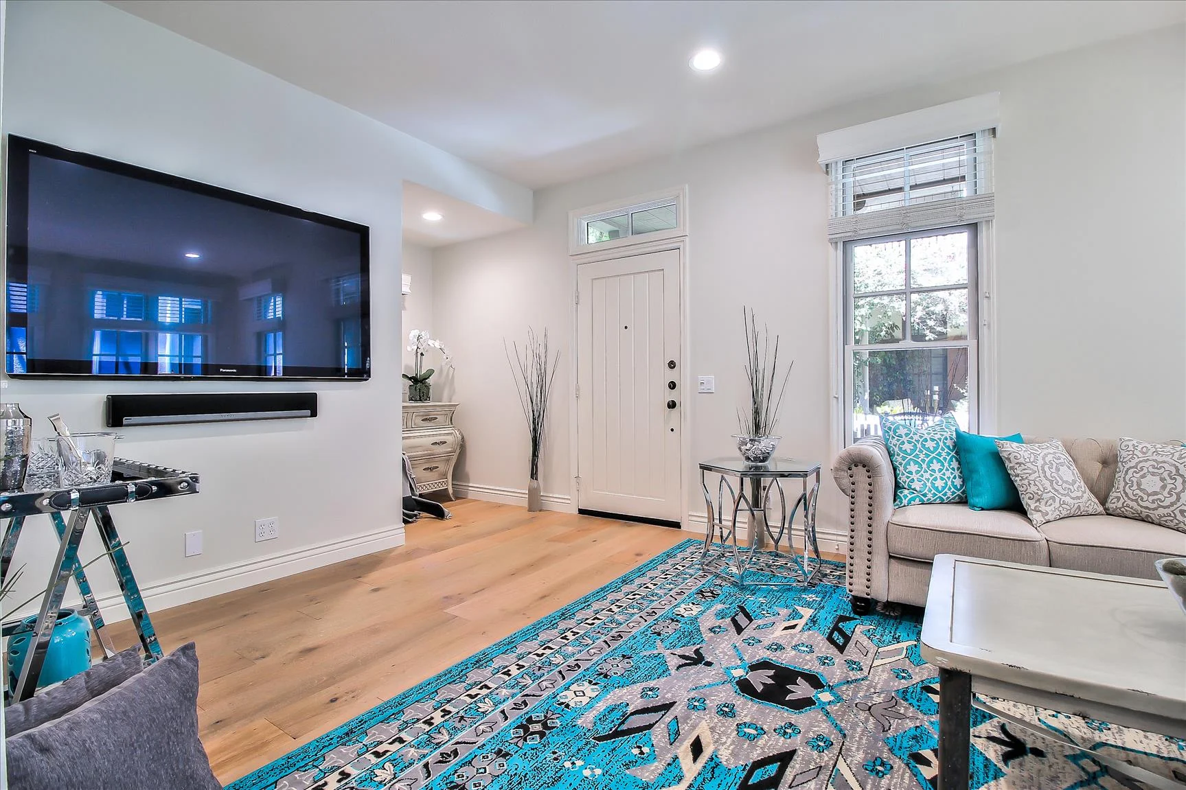2566 Bungalow Place12.jpg
