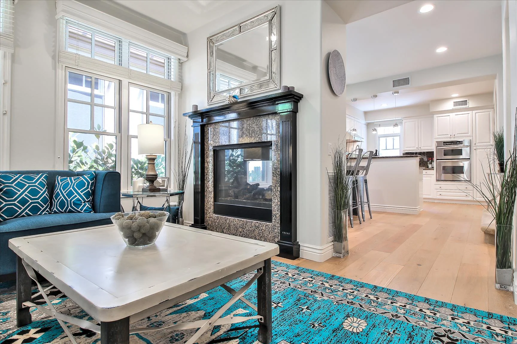 2566 Bungalow Place17.jpg