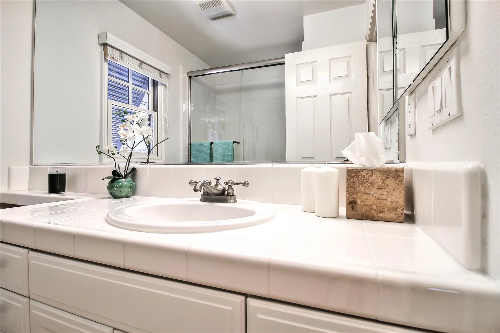 2566 Bungalow Place48.jpg