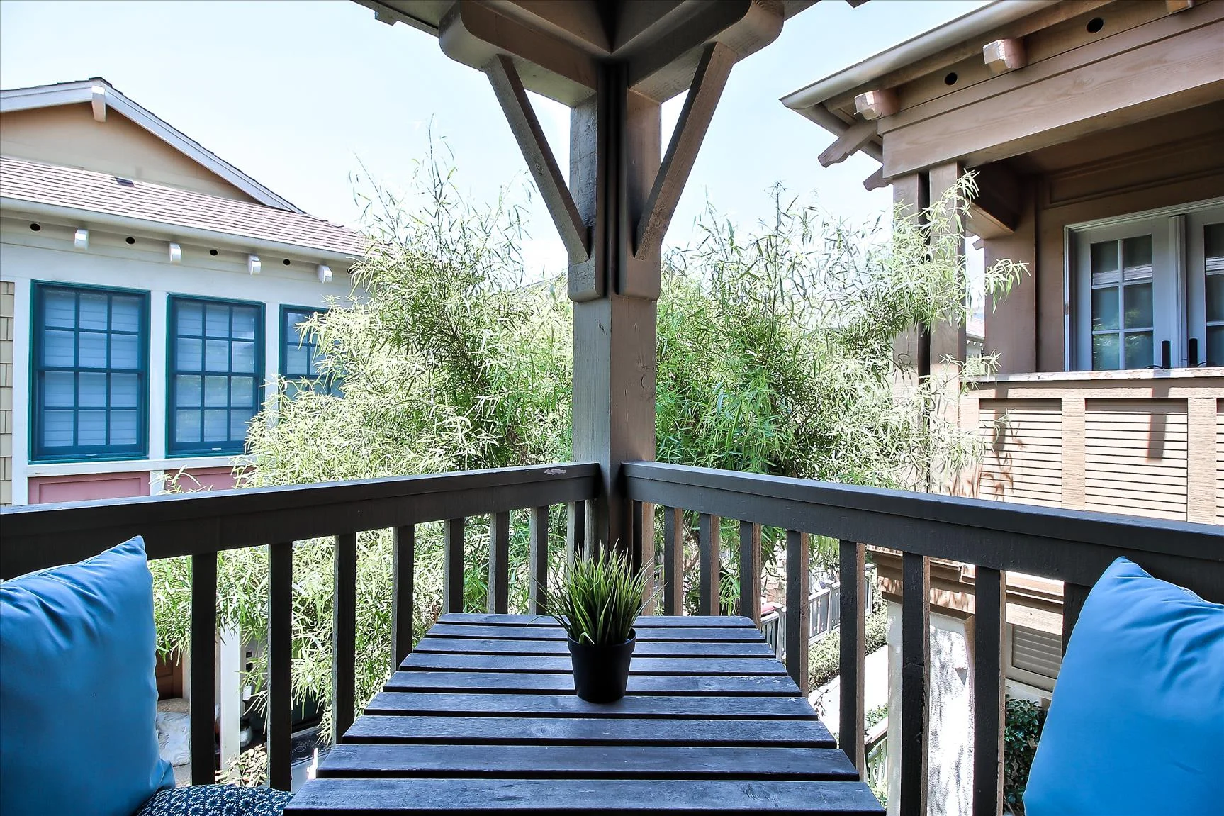 2566 Bungalow Place60.jpg