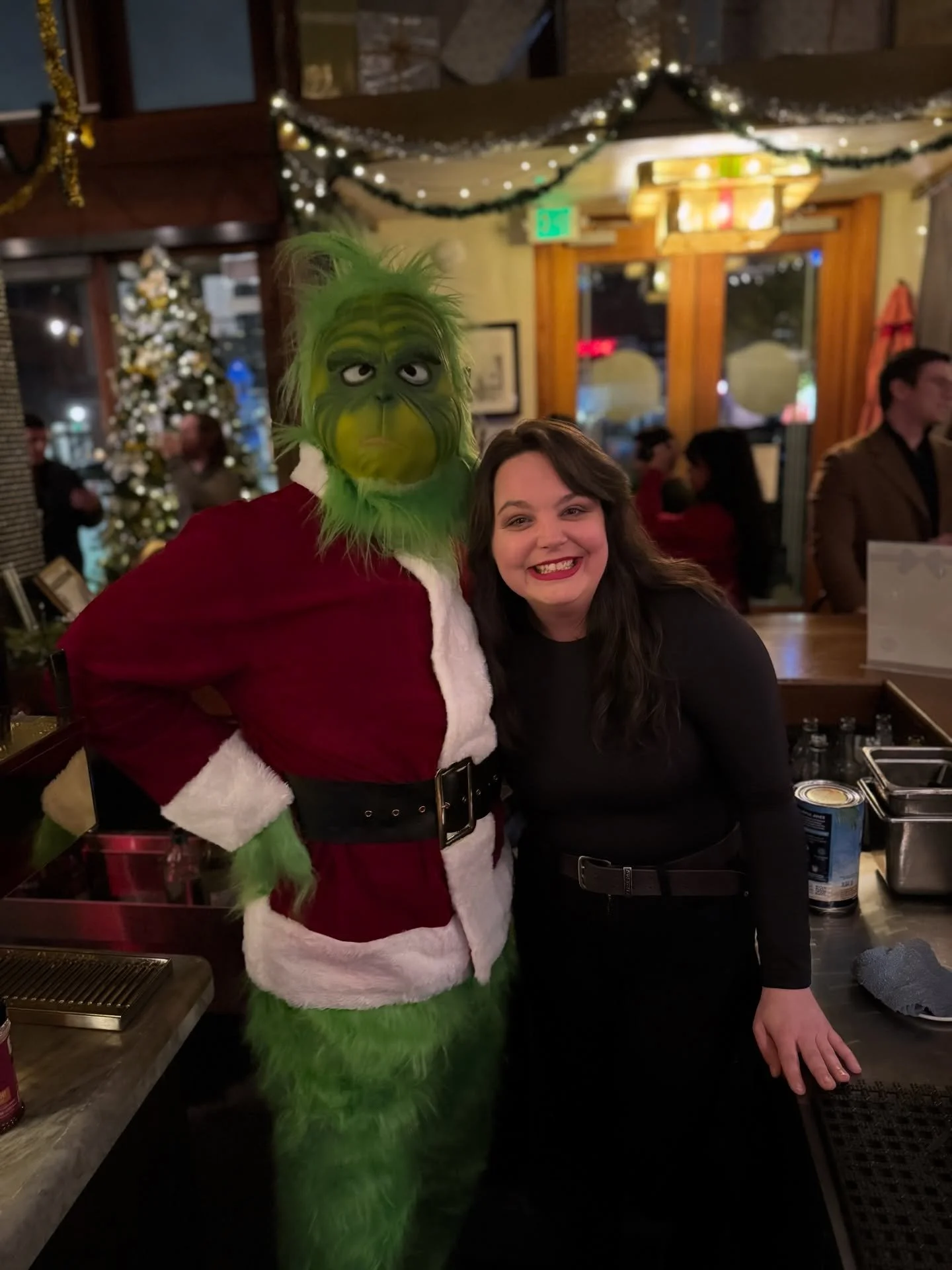 The Grinch will be at Besaws today, don&rsquo;t miss out 🎄

#pdxevents #thegrinch #pdxbrunch #portlandbrunch