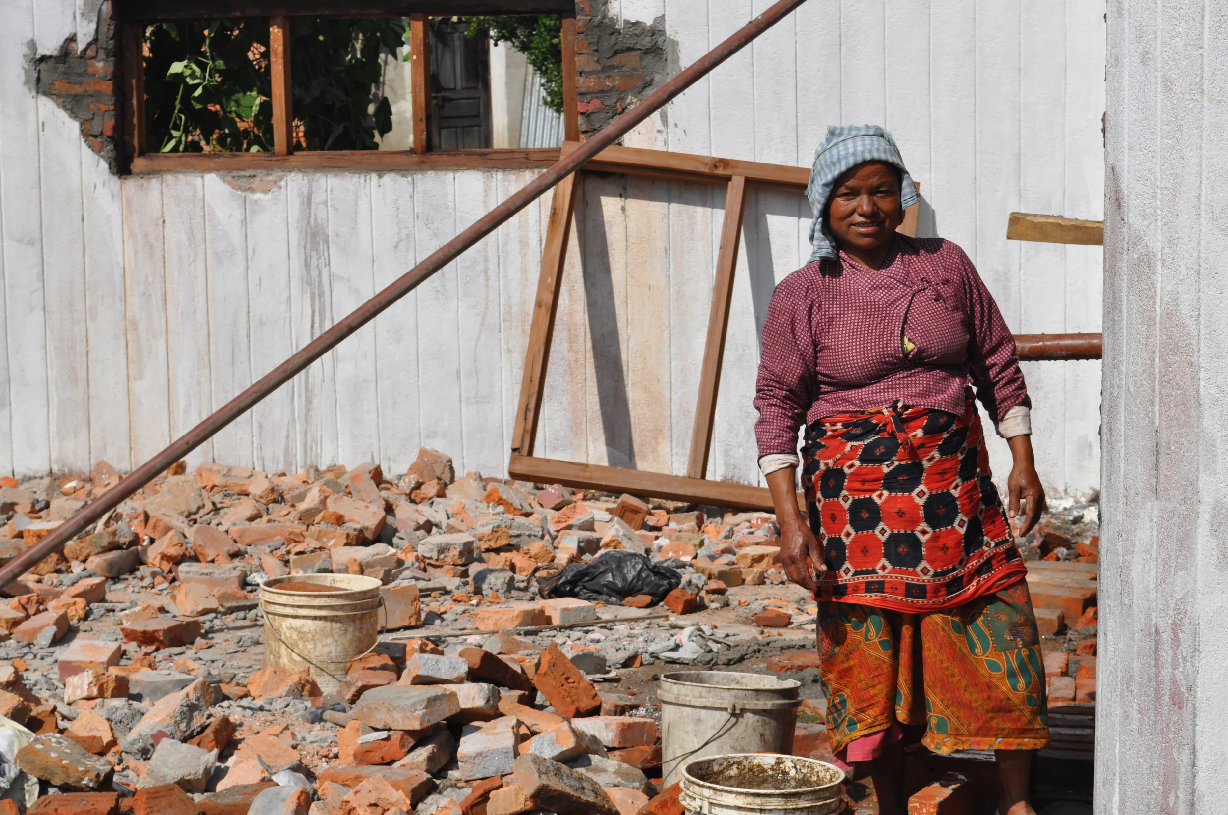 Women doing construction.JPG