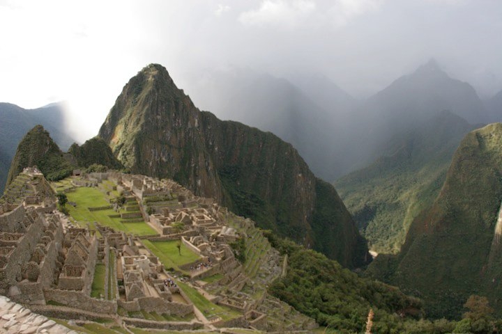 Machu_Picchu.jpg