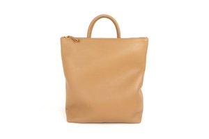 PRIMECUT: TAN LEATHER BACKPACK display picture 3