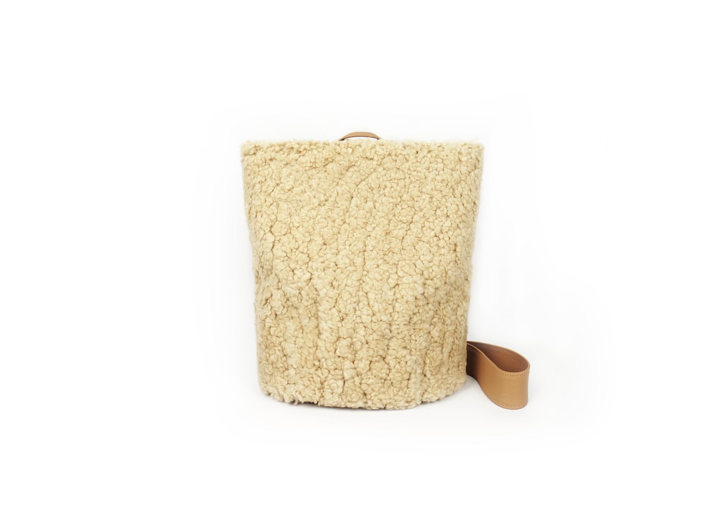 PRIMECUT: OATMEAL SHEARLING SLING BAG