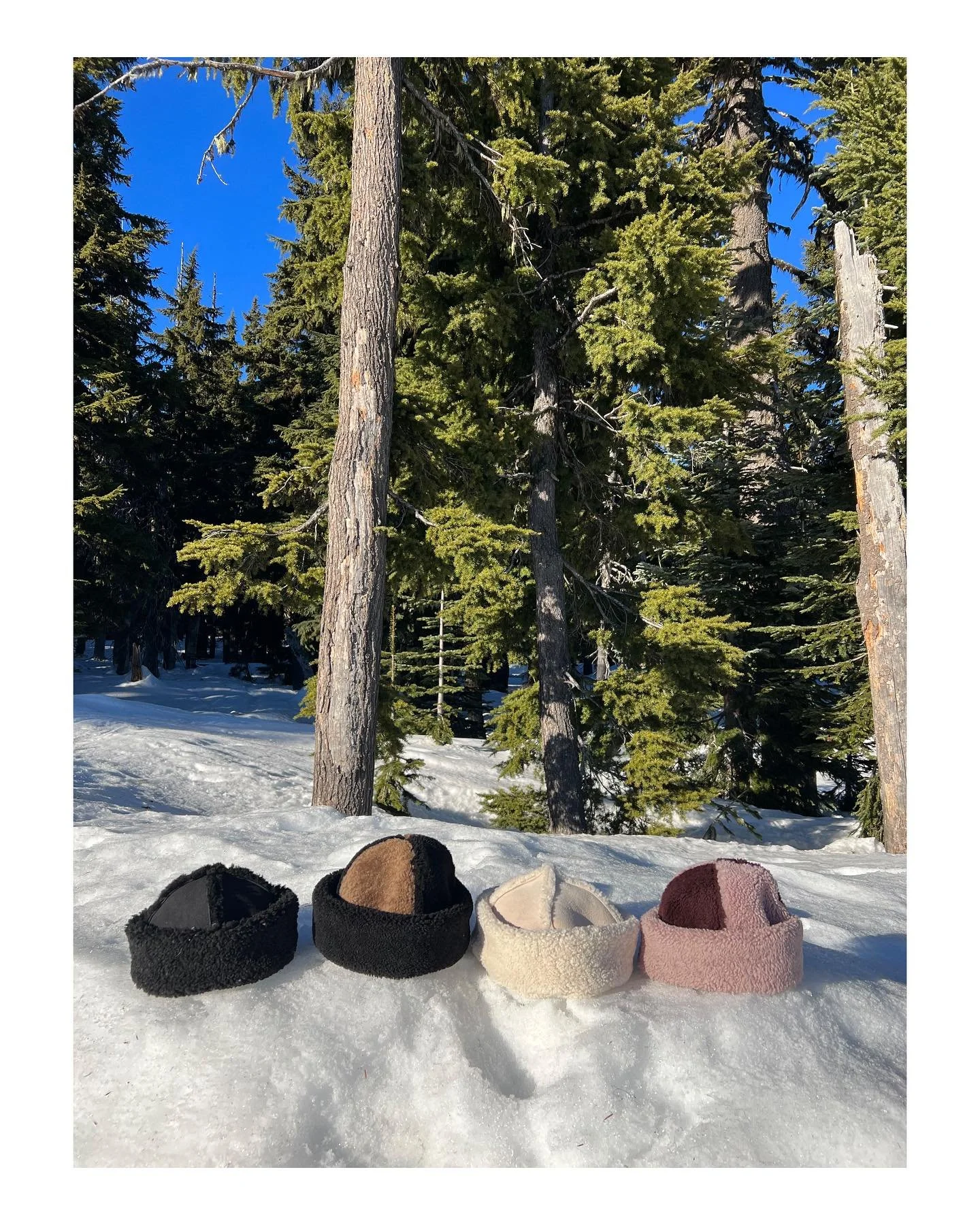 ANNOUNCEMENT! 📣
Mark your calendars for Monday November 3rd! We will be dropping a limited run of our brand new shearling winter hats in 4 gorgeous color ways! They are completely reversible and 100% genuine wool shearling (so warm and cosy) ❄️

We 