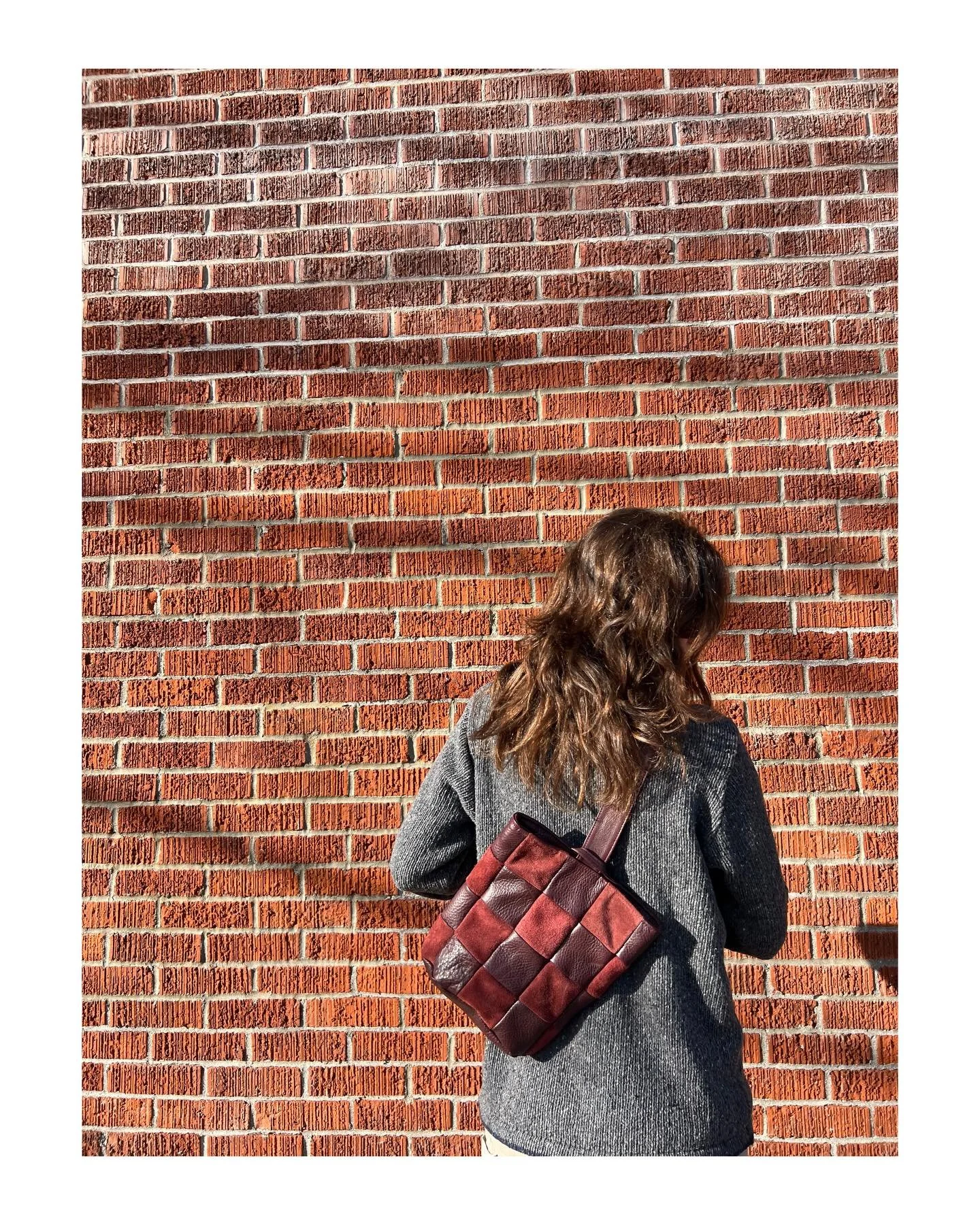 Our new maker Claire with the plum Sling! The perfect winter color accent 🍇