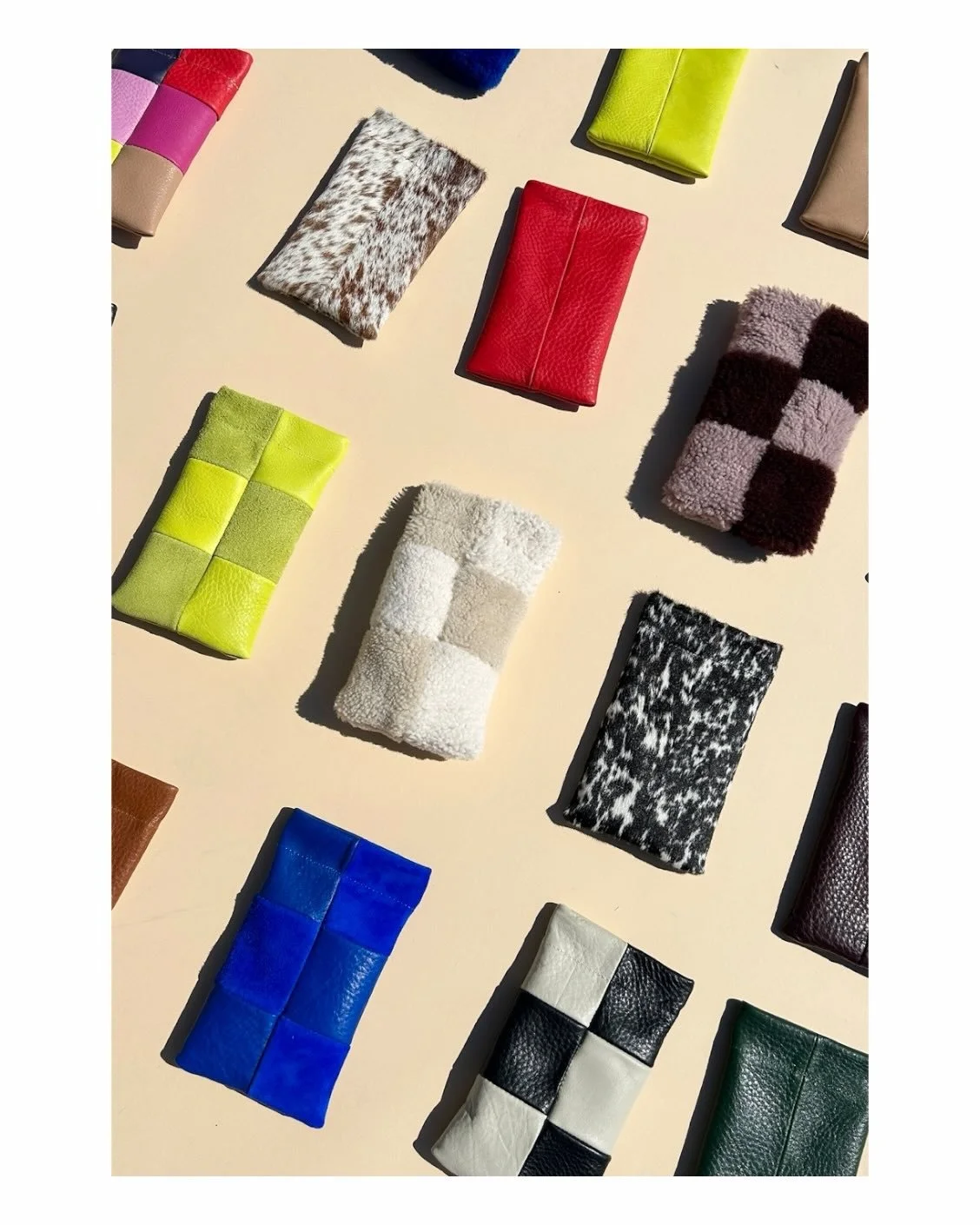Sunglasses and AirPod cases are LIVE 🌷🌴🎧 😎

Check them out on our site AND for wholesale at your own shop 👼