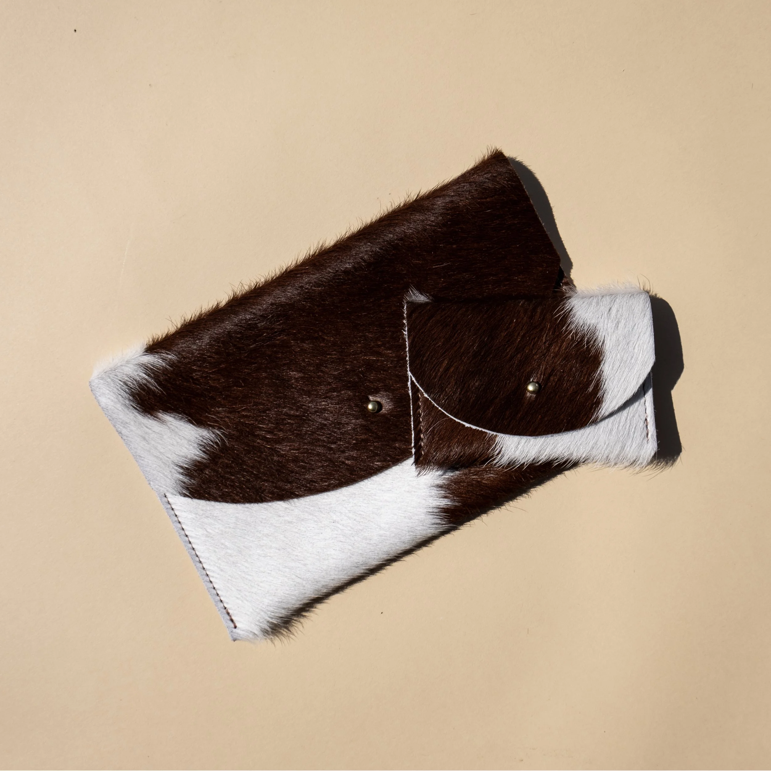 brown-white-envelope-cardholder copy.jpg