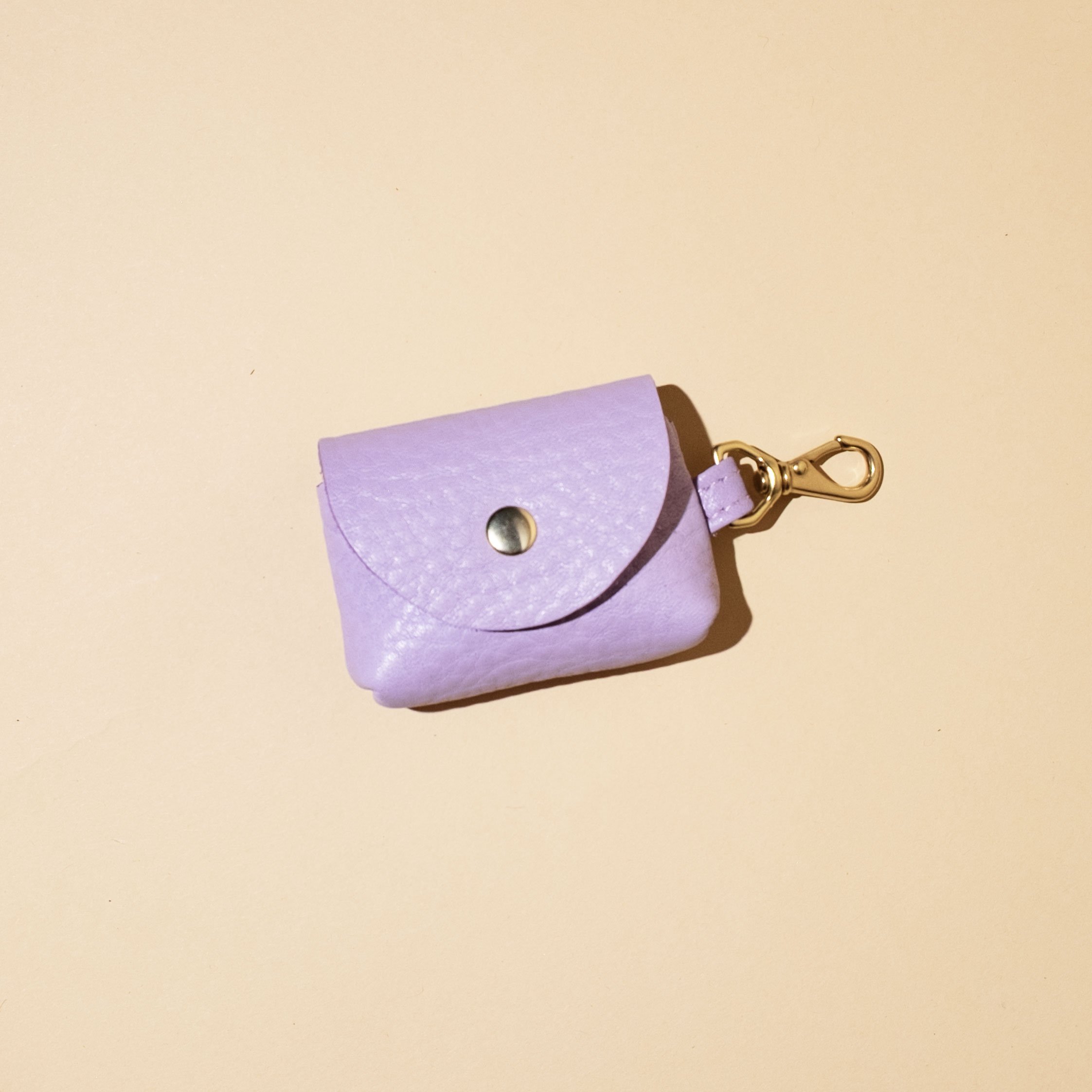 lavender-leather-airpod-case.jpg