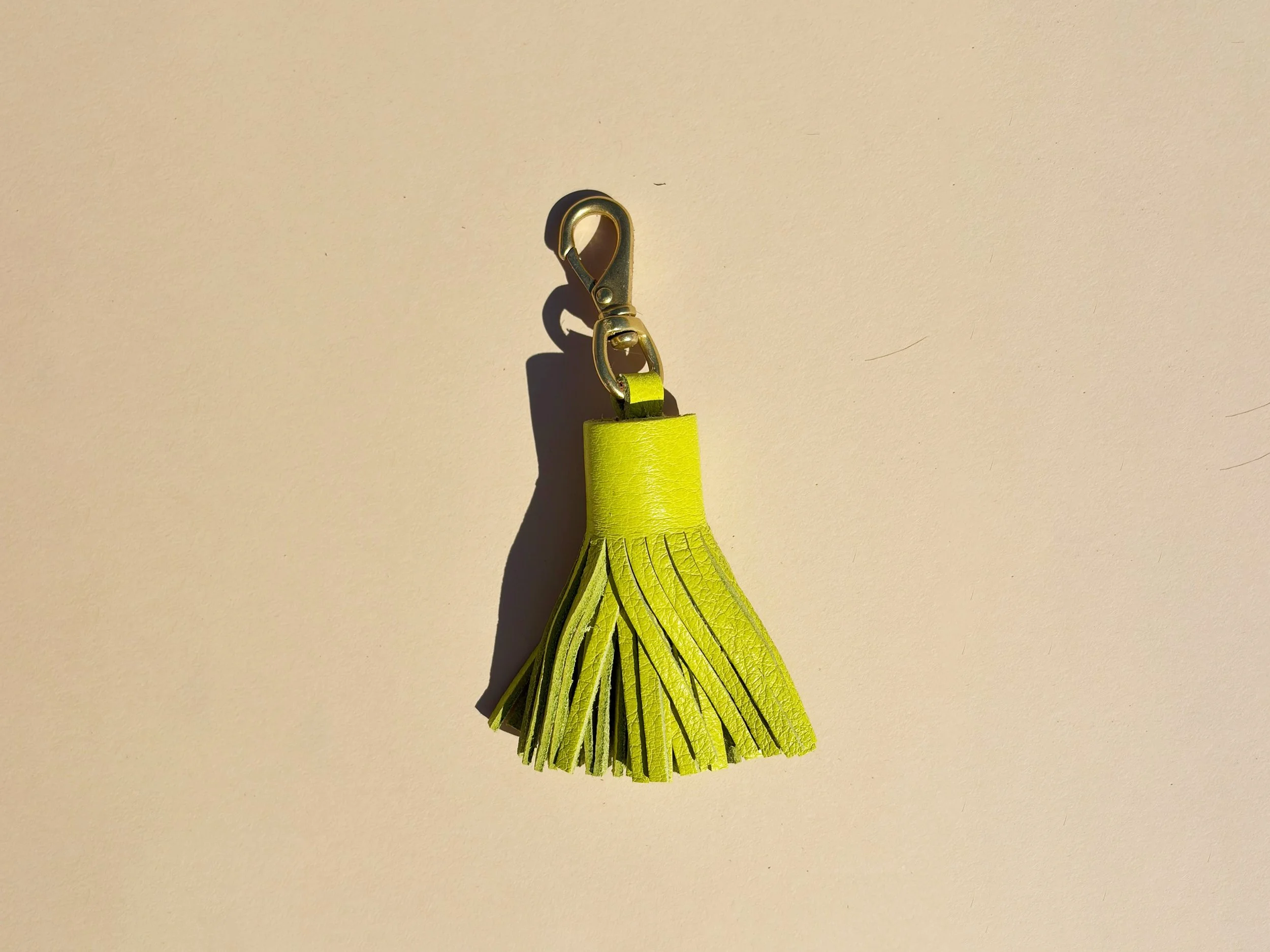 chartreuse-tassel-faire.jpg