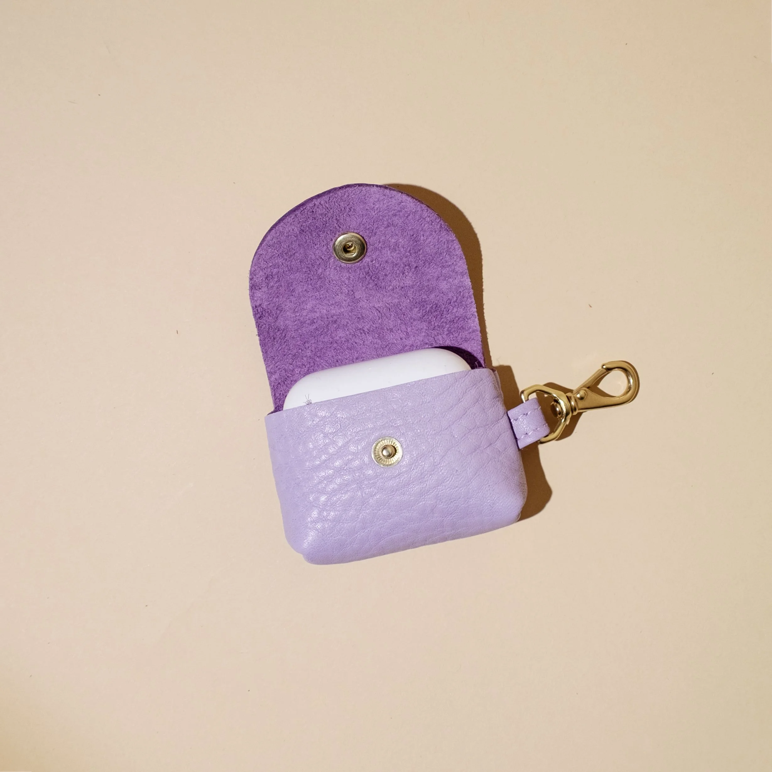 lavender-leather-airpod-case-open.jpg