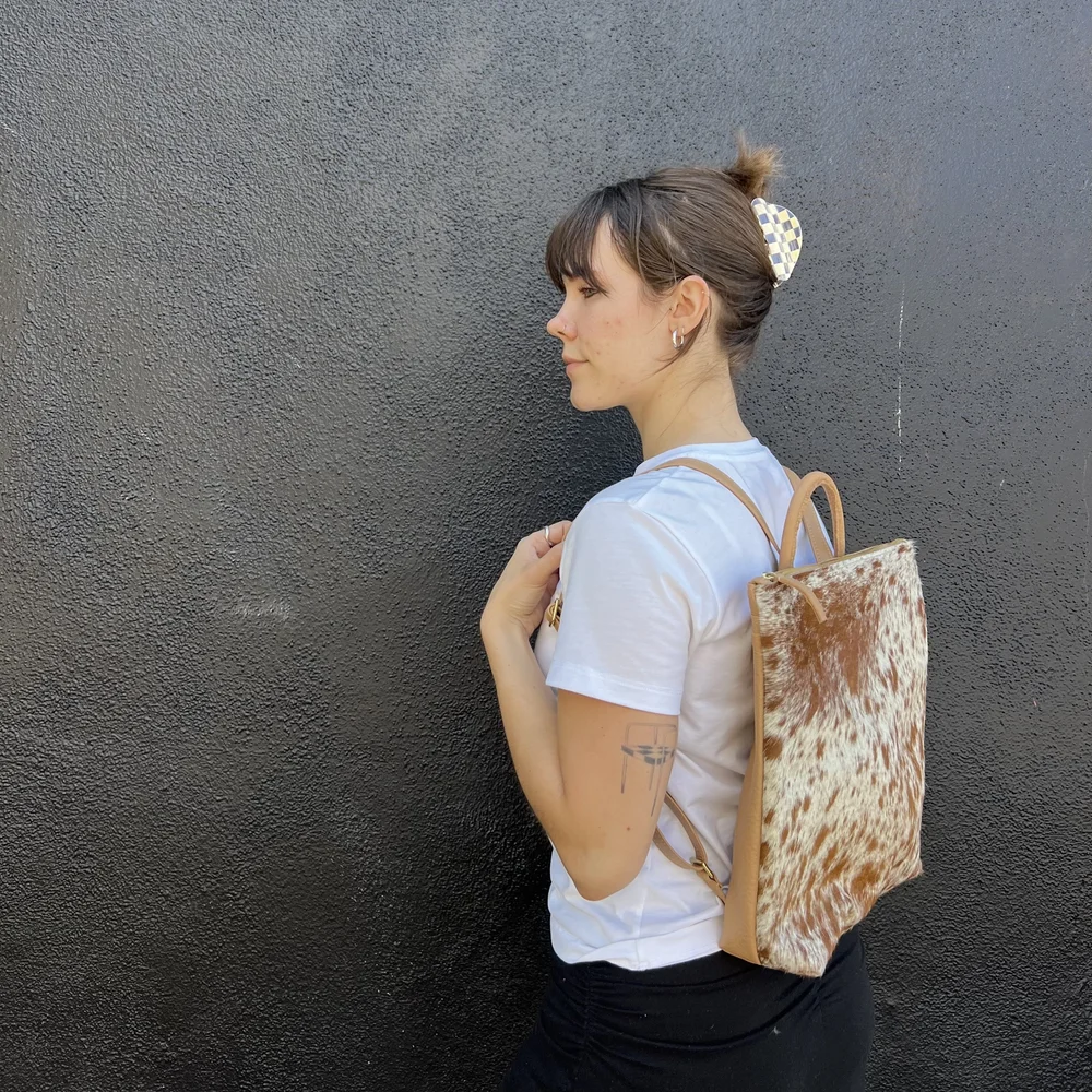 PRIMECUT: CARAMEL SPECKLED COWHIDE BACKPACK display picture 1